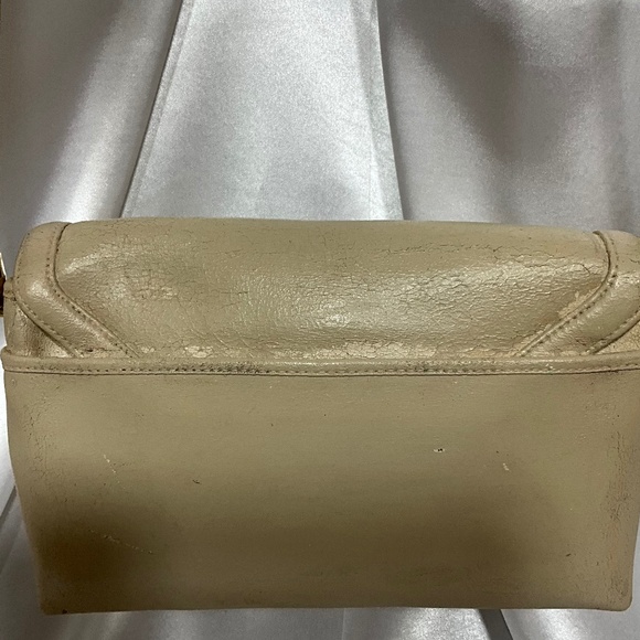 Givenchy beige crossbody. 9-H4c - Picture 4 of 9